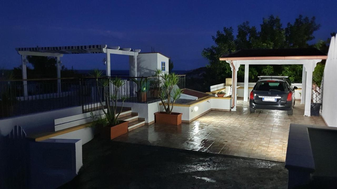 Casa Vacanze "Il Carrubo" Gagliano del Capo Zewnętrze zdjęcie