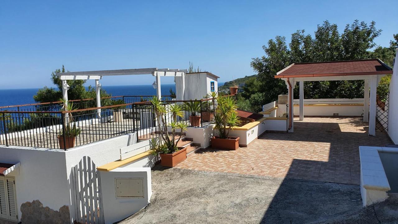 Casa Vacanze "Il Carrubo" Gagliano del Capo Zewnętrze zdjęcie