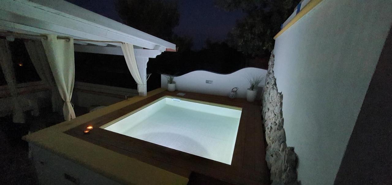 Casa Vacanze "Il Carrubo" Gagliano del Capo Zewnętrze zdjęcie