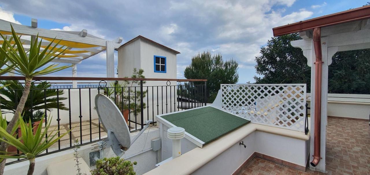 Casa Vacanze "Il Carrubo" Gagliano del Capo Zewnętrze zdjęcie