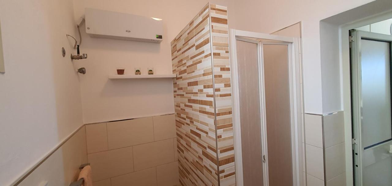Casa Vacanze "Il Carrubo" Gagliano del Capo Zewnętrze zdjęcie