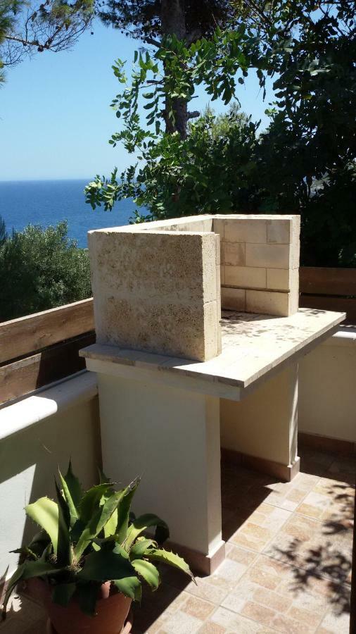 Casa Vacanze "Il Carrubo" Gagliano del Capo Zewnętrze zdjęcie